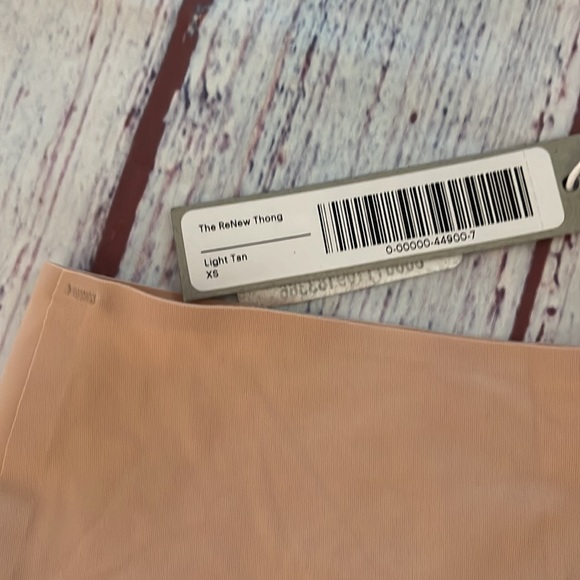 NWT Everlane the Renew high rise invisible thong - Picture 4 of 6